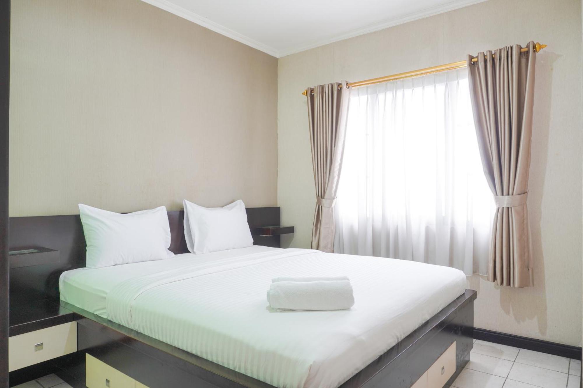 Cozy And Simply Look 2Br At 12Nd Floor Puri Garden Apartment By Travelio Giacarta Esterno foto